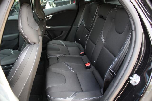Volvo V40 1.5 T2 Polar+ | Automaat | Navi | Parkeerhulp