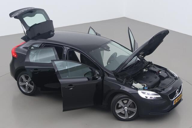 Volvo V40 T3 Momentum | Automaat | Stoelverwarming | Cruise Control | Standkachel | PDC Achter