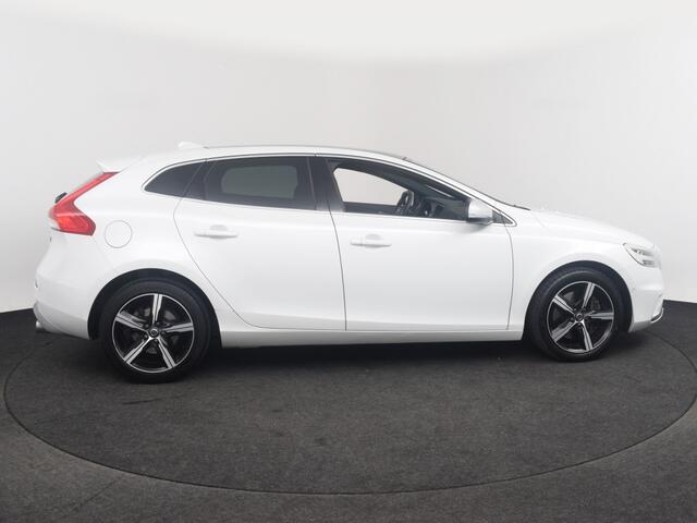 Volvo V40 1.5 T3 Polar+ Sport | 1e Eigenaar o Dealeronderhouden o Panorama