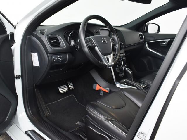 Volvo V40 1.5 T3 Polar+ Sport | 1e Eigenaar o Dealeronderhouden o Panorama