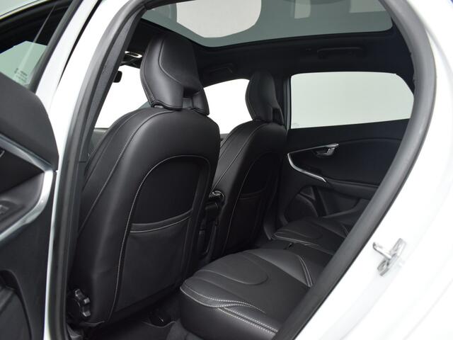 Volvo V40 1.5 T3 Polar+ Sport | 1e Eigenaar o Dealeronderhouden o Panorama