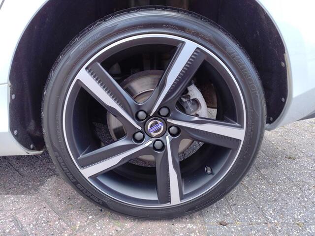Volvo V40 1.5 T3 Nordic+ R-Design, leder/alcantara, stoelverw.