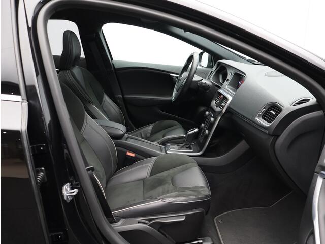 Volvo V40 T3 Polar+ Sport R-Design / Pan. dak / Harman Kardon / Park assist v+a / Stoelverwarming