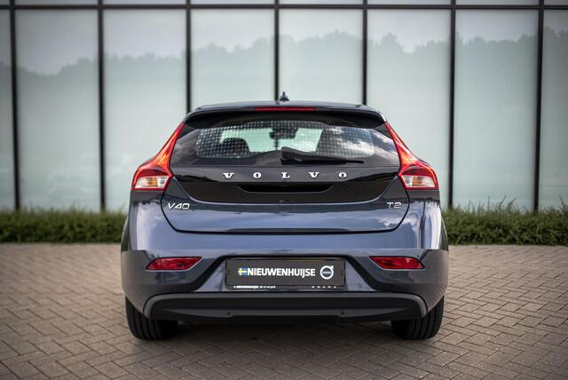 Volvo V40 1.5 T2 Polar+ | Cruise Control | Automaat | Stoelverwarming | LED | PDC | Climate Control | Volvo On Call |