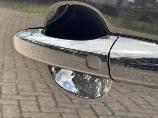 Volvo V40 2.0 D2 Nordic+ Panoramadak/Keyless/Trekhaak/Cruise/Stoelverwarming Inscription