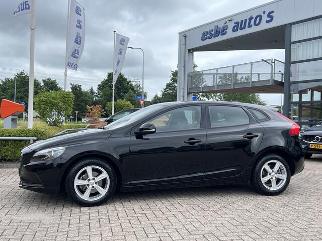 Volvo V40 2.0 D2 Kinetic Navigatie Stoel + Voorruit verwarming Lichtmetalen Velgen Parkeersensoren V+A Cruise Control