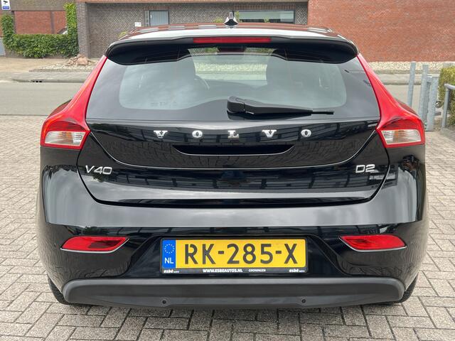 Volvo V40 2.0 D2 Kinetic Navigatie Stoel + Voorruit verwarming Lichtmetalen Velgen Parkeersensoren V+A Cruise Control