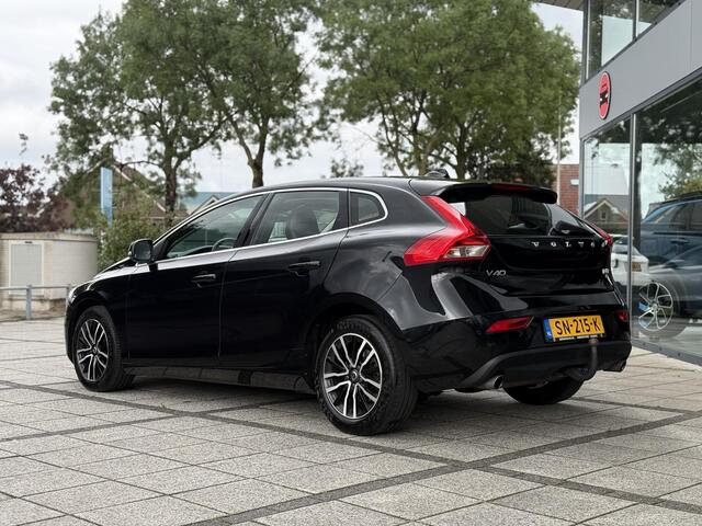 Volvo V40 2.0 D3 Nordic+ 150pk | Panorama | Memory | Camera | Trekhaak |