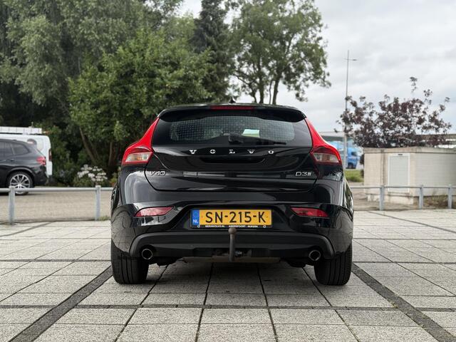 Volvo V40 2.0 D3 Nordic+ 150pk | Panorama | Memory | Camera | Trekhaak |