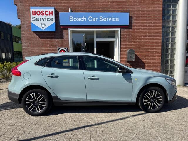 Volvo V40 2.0 T3 Cross Country 112kW