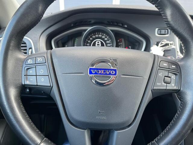 Volvo V40 2.0 T2 122PK Onderhoudshistorie/PDC/Bluethooth