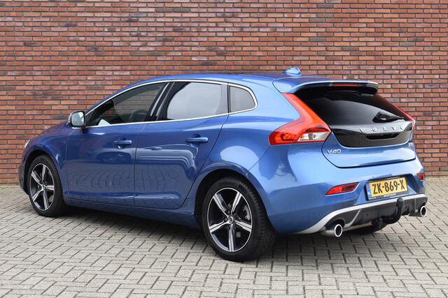 Volvo V40 T3 153PK Polar+ Sport | Keyless entry | H&K Audio | Afneembare trekhaak |