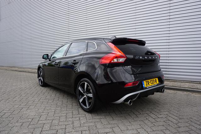 Volvo V40 1.5 T3 Polar+ Sport AUTOMAAT / Climate / Navi / Cruise / Lane ass. / Camera / NAP