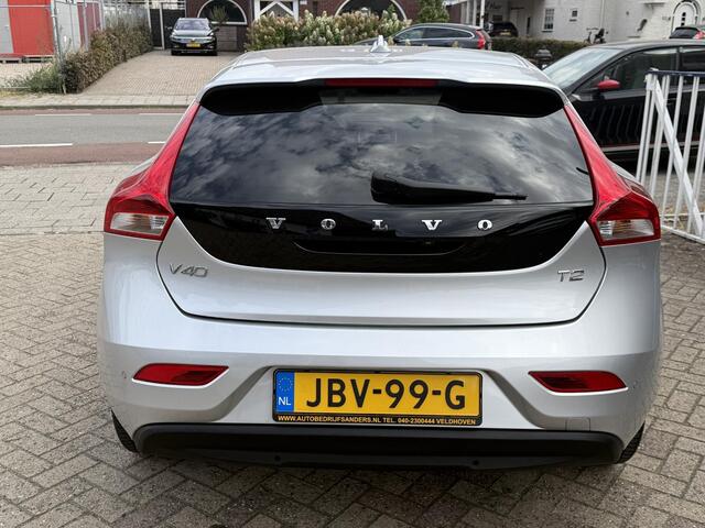 Volvo V40 2.0 T2 Momentum