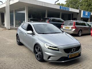 volvo-v40-2.0-t3-r-design-standkach