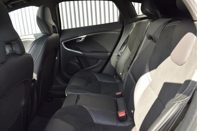 Volvo V40 1.5 T3 R-Design Cruise, Camera, Panorama, Stoelverwarming, Keyless entry, Harman/Kardon