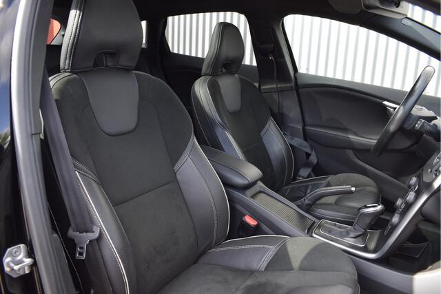 Volvo V40 1.5 T3 R-Design Cruise, Camera, Panorama, Stoelverwarming, Keyless entry, Harman/Kardon