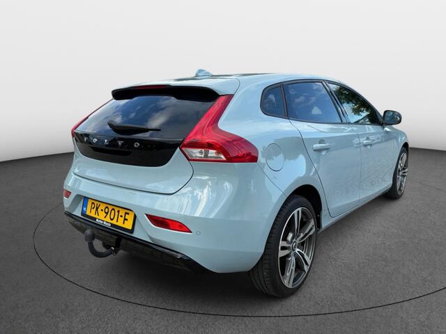 Volvo V40 2.0 T2 Nordic+ FACELIFT [ Radar Stoelverw. Trekhaak Nav ]