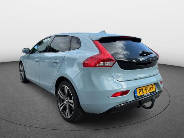 Volvo V40 2.0 T2 Nordic+ FACELIFT [ Radar Stoelverw. Trekhaak Nav ]