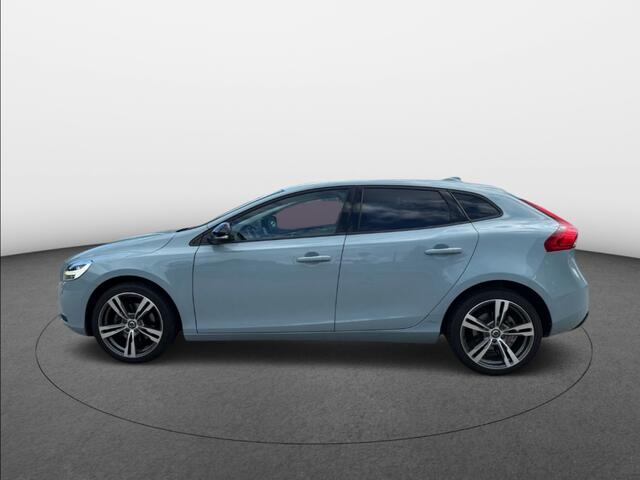 Volvo V40 2.0 T2 Nordic+ FACELIFT [ Radar Stoelverw. Trekhaak Nav ]