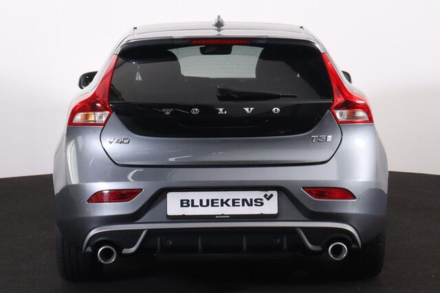 Volvo V40 T3 Polar+ Sport - AUTOMAAT - Panoramadak - Harman/Kardon audio - Parkeercamera achter - Verwarmde voorstoelen - Navigatie - Keyless entry - Extra getint glas - 17' LMV