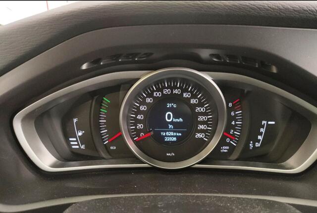 Volvo V40 1.5 T2 Kinetic | 1ste eigenaar | Airco | Cruise controle | Stoelhoogte verstelling |