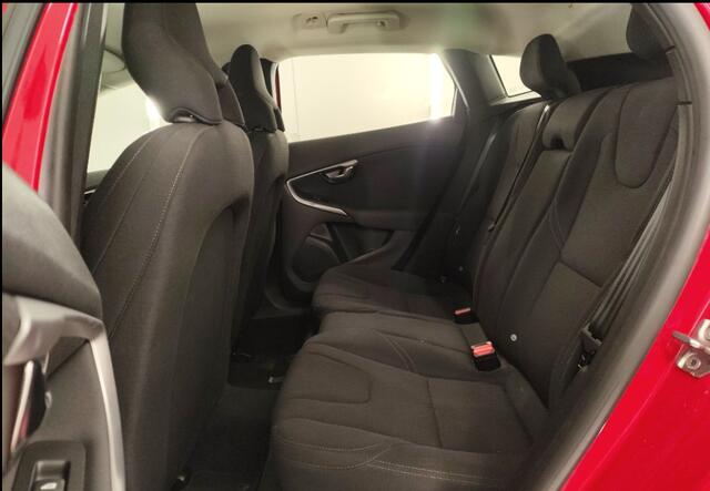 Volvo V40 1.5 T2 Kinetic | 1ste eigenaar | Airco | Cruise controle | Stoelhoogte verstelling |