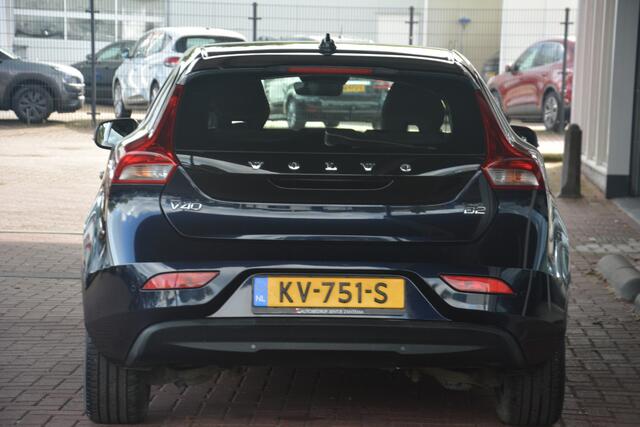 Volvo V40 2.0 D2 Kinetic Nette Volvo V40 onderhoudshistorie aanwezig laatste beurt bij 149000km met oa navigatie lmv voice command cruise control city cafety
