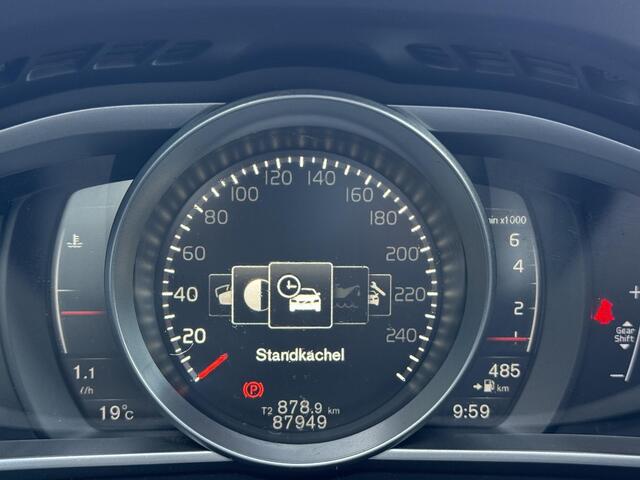 Volvo V40 2.0 T2 Nordic+ | Trekhaak | Standkachel | Volvo on Call | Stoelverwarming | Business pack connect | Cruise control | elektrische voorruit verwarming |