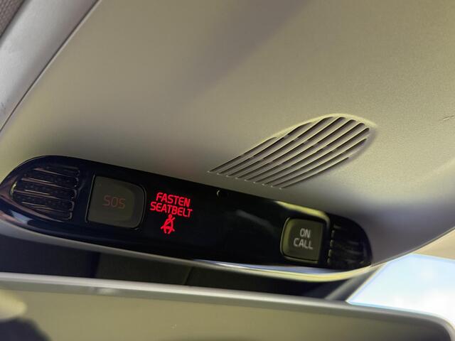 Volvo V40 2.0 T2 Nordic+ | Trekhaak | Standkachel | Volvo on Call | Stoelverwarming | Business pack connect | Cruise control | elektrische voorruit verwarming |