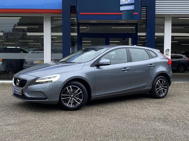 Volvo V40 2.0 T2 Nordic+ / NL-Auto / Dealer-Onderhouden / Interieur-Voorverwarmingsinstallatie / Standkachel / Cruise-Control / Climate-Control / Stoelverwarming / Adaptieve-Koplampen / LED / Verwarmde-Voorruit / Radio-Bluetooth / Navi / Armsteun-V+A / PDC-Achter /