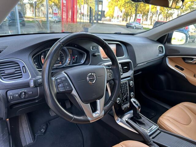 Volvo V40 Cross Country 1.5 T3 Polar+ Luxury / Pano / NAP