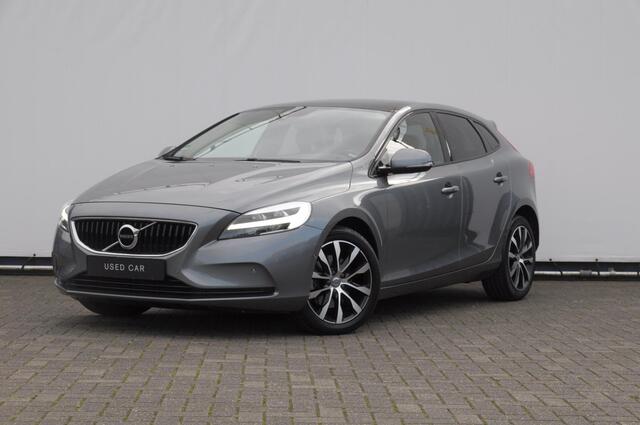 Volvo V40 T3 152PK Dynamic Edition / Cruise control / Panoramadak / Parkeeren met camera / Harman kardon audio / Standkachel / Stoelverwarming