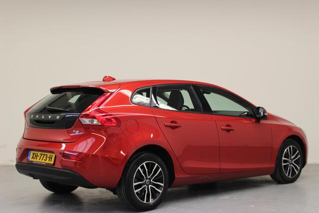 Volvo V40 T2 Polar+ Automaat | Rijklaarprijs | Leer |
