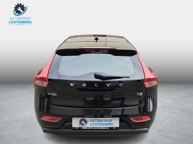 Volvo V40 2.0 T2 Momentum