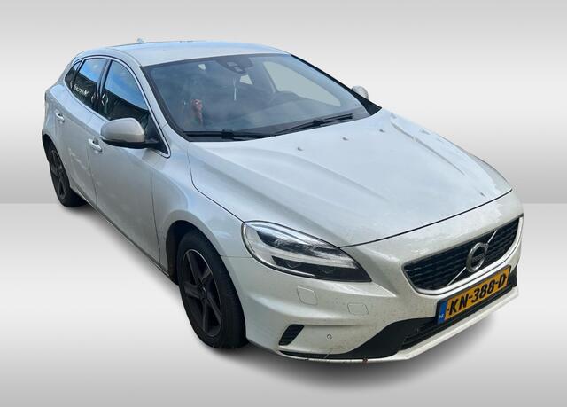 Volvo V40 2.0 D2 R-Design / Trekhaak / Camera / Leder&Alcanata / 16'' / Parkeerhulp V+A / Stoelverwarming / Cruise Control