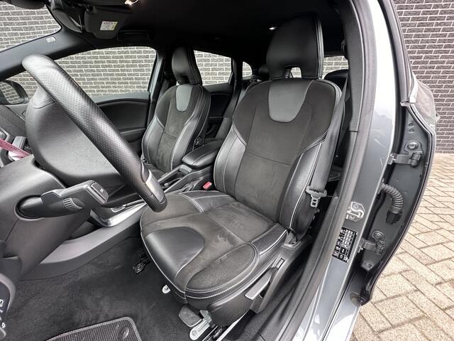 Volvo V40 2.0 T4 Business Sport | R-Design | Navigatie | Stoel verwarming