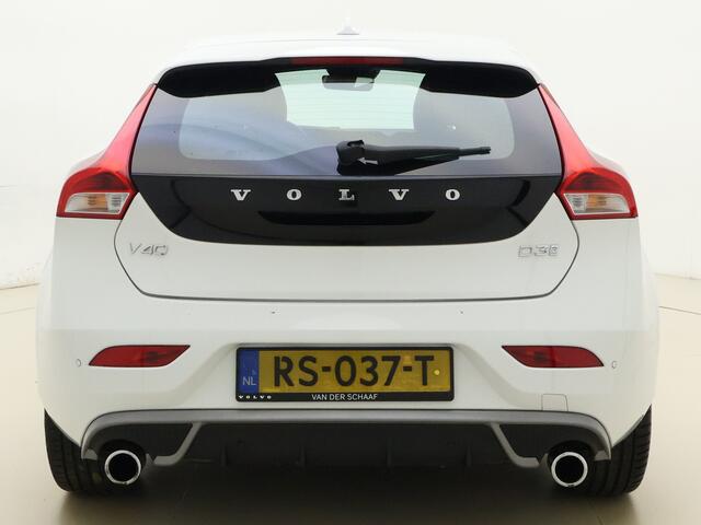 Volvo V40 D3 150pk Business Sport / Stoelverwarming / Nubuck bekleding / Navi /