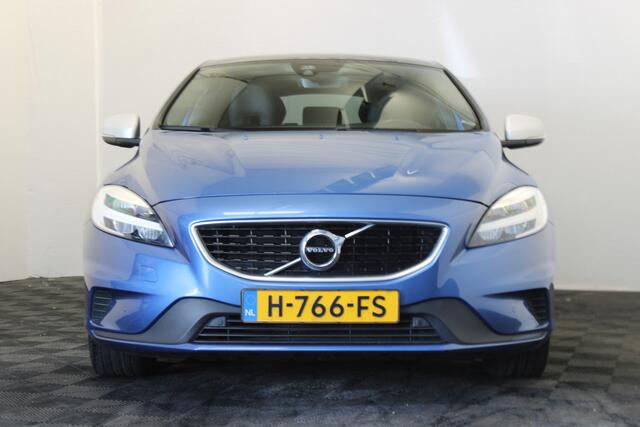 Volvo V40 1.5 T3 Polar+ Sport |Pano|Stoelverwarming|Trekhaak|