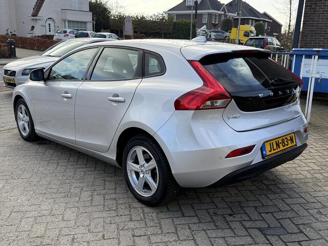 Volvo V40 1.5 T2 122 pk Geartronic Kinetic
