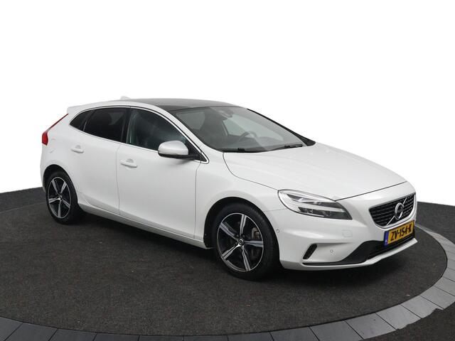 Volvo V40 1.5 T3 Polar+ Sport Panoramadak | Automaat | trekhaak | navigatie| stoelverwarming