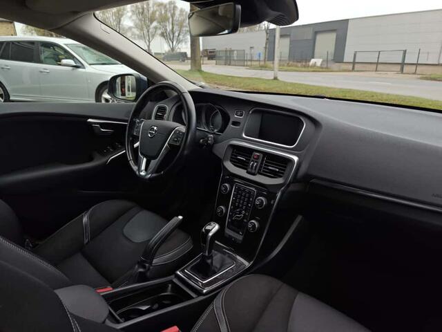Volvo V40 2.0 T2 Nordic+ | Rijklaarprijs |