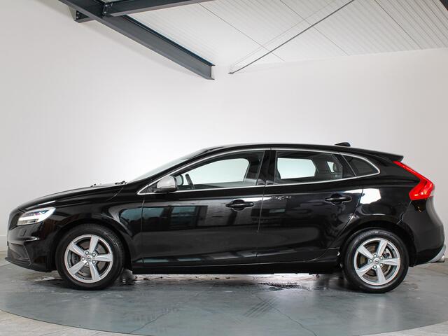Volvo V40 2.0 T2 Nordic+ R-Design, Leder, Navigatie, Stoelverwarming