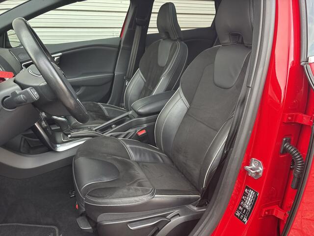 Volvo V40 1.5 T3 Polar+ Sport R-Design / Panoramadak / Cruise control / Stoelverwarming /