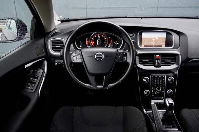 Volvo V40 2.0 T3 153 pk NORDIC BUSINESS / PANORAMADAK / 1e EIGENAAR / NL-AUTO / BTW-AUTO / NAVIGATIE / PARKEERHULP / HIGH PERFORMANCE AUDIO