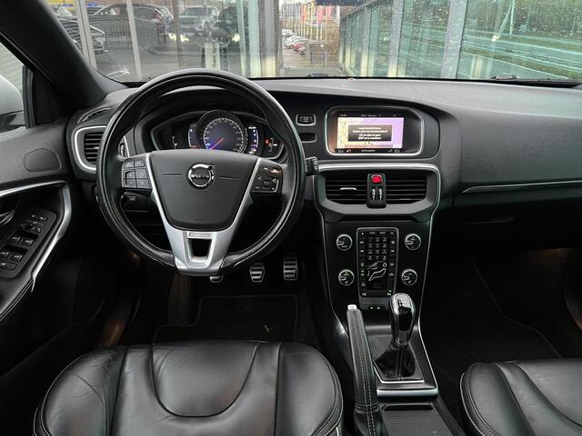 Volvo V40 2.0 T4 Business Sport Lederen bekleding, Full Led koplampen, Panorama dak, Parkeer camera, Parkeerverwarming