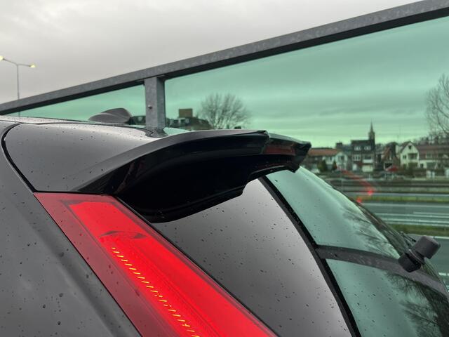 Volvo V40 2.0 T4 Business Sport Lederen bekleding, Full Led koplampen, Panorama dak, Parkeer camera, Parkeerverwarming