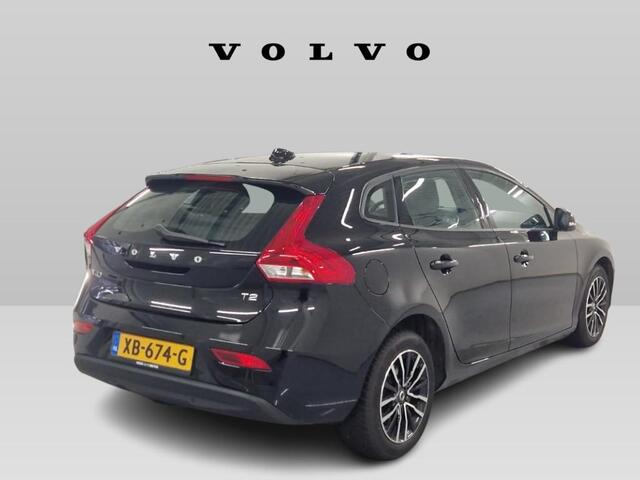 Volvo V40 1.5 T2 Polar+ | Automaat | Navigatie | LED koplampen | Climate control | Stoelverwarming | Cruise control | Volvo On Call | Parkeersensoren achter | 16" velgen | Regensensor |