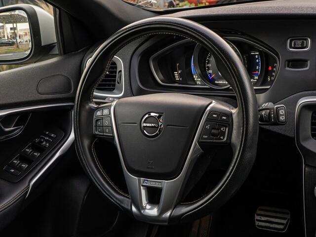 Volvo V40 1.5 T3 Polar+ Sport R-Design ORG NL PANO FULL LED STOELVERW