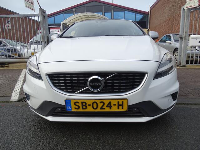 Volvo V40 2.0 T4 Business Sport